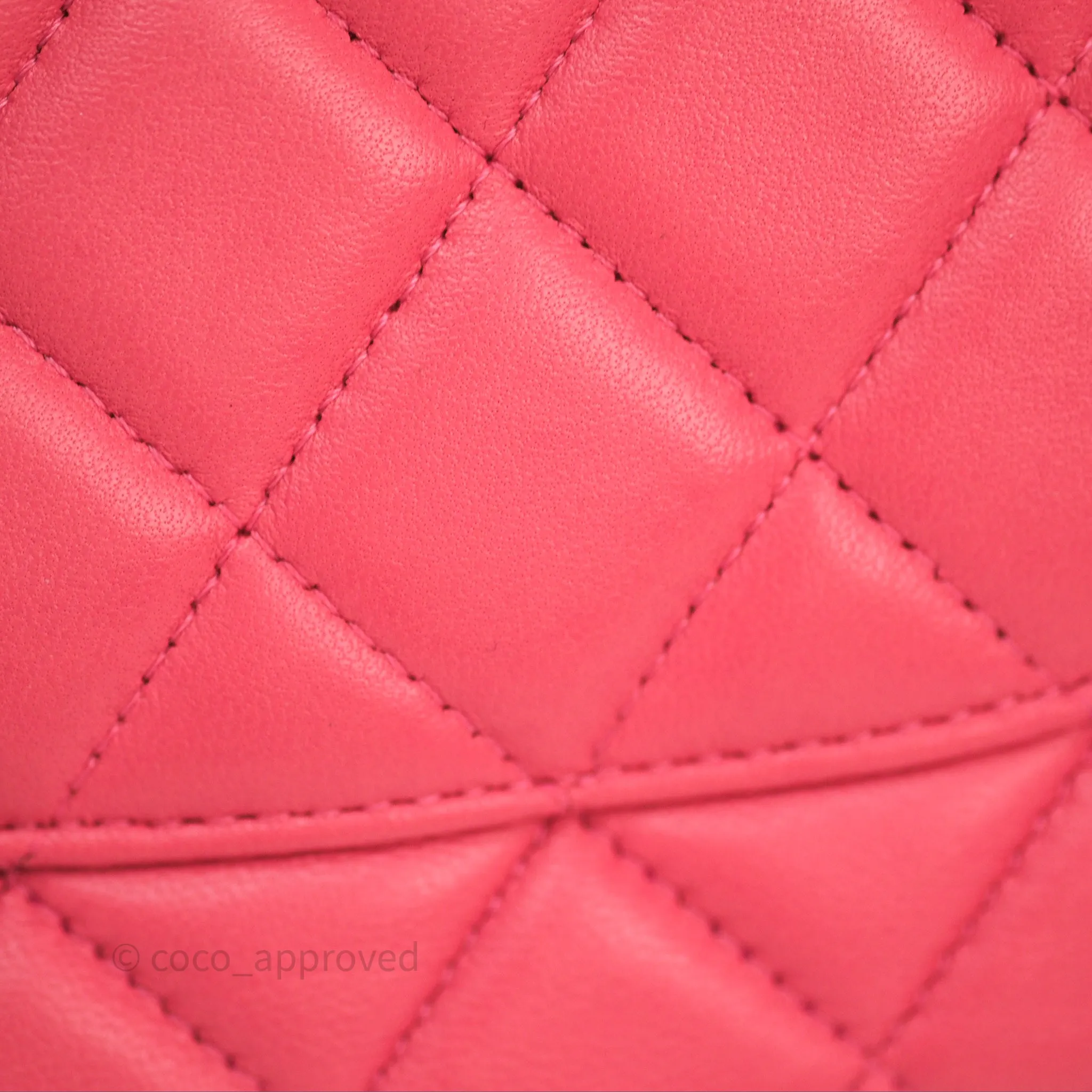 Chanel M/L Medium Flap Bag Valentine Limited Edition Pink Lambskin Gold Hardware