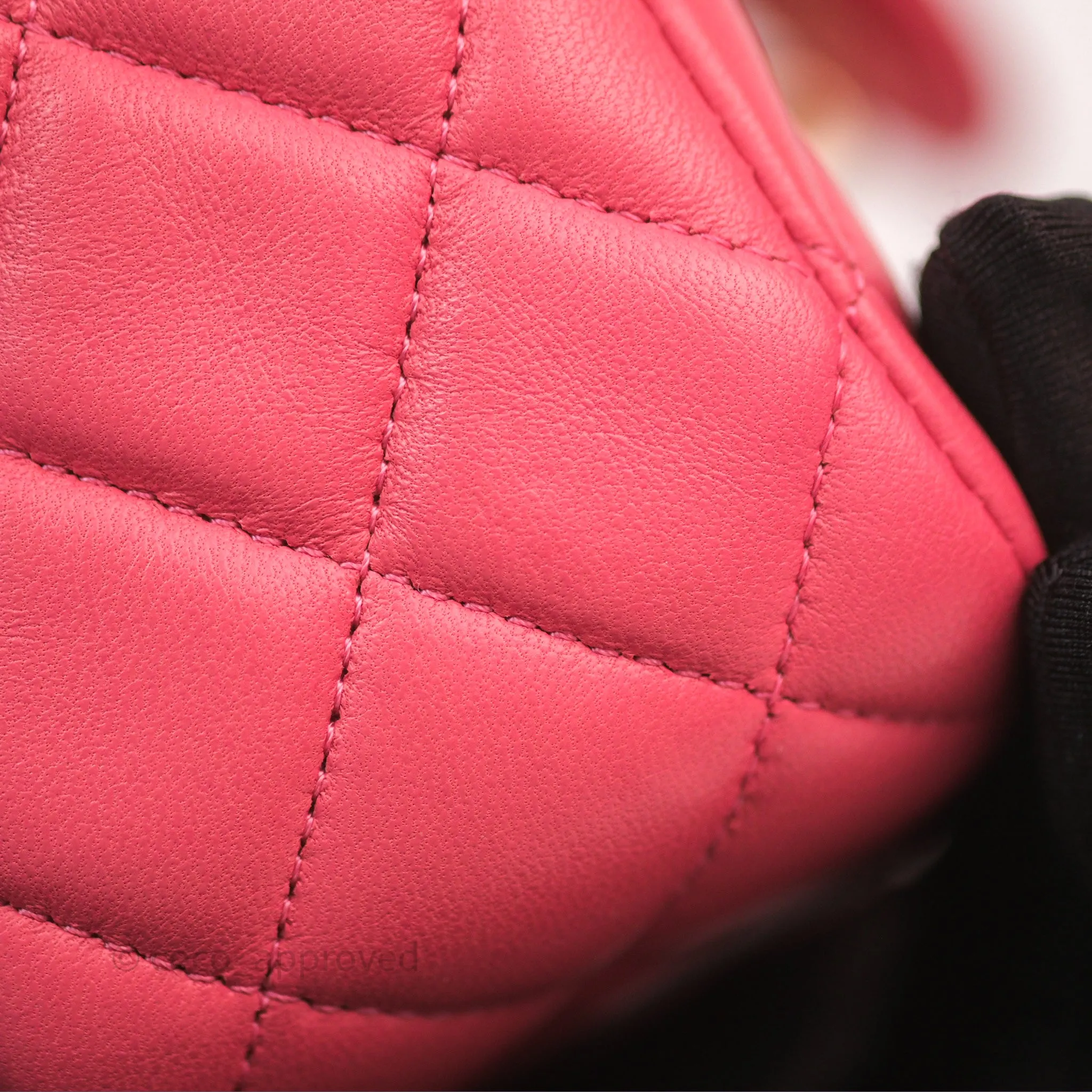 Chanel M/L Medium Flap Bag Valentine Limited Edition Pink Lambskin Gold Hardware