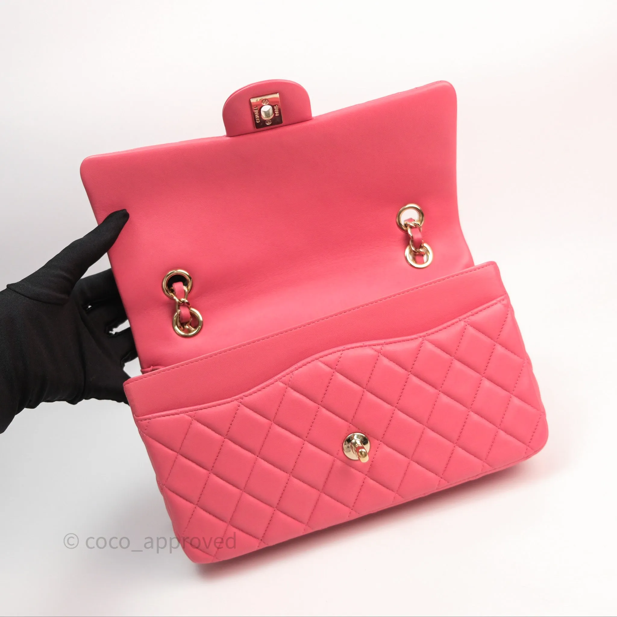 Chanel M/L Medium Flap Bag Valentine Limited Edition Pink Lambskin Gold Hardware