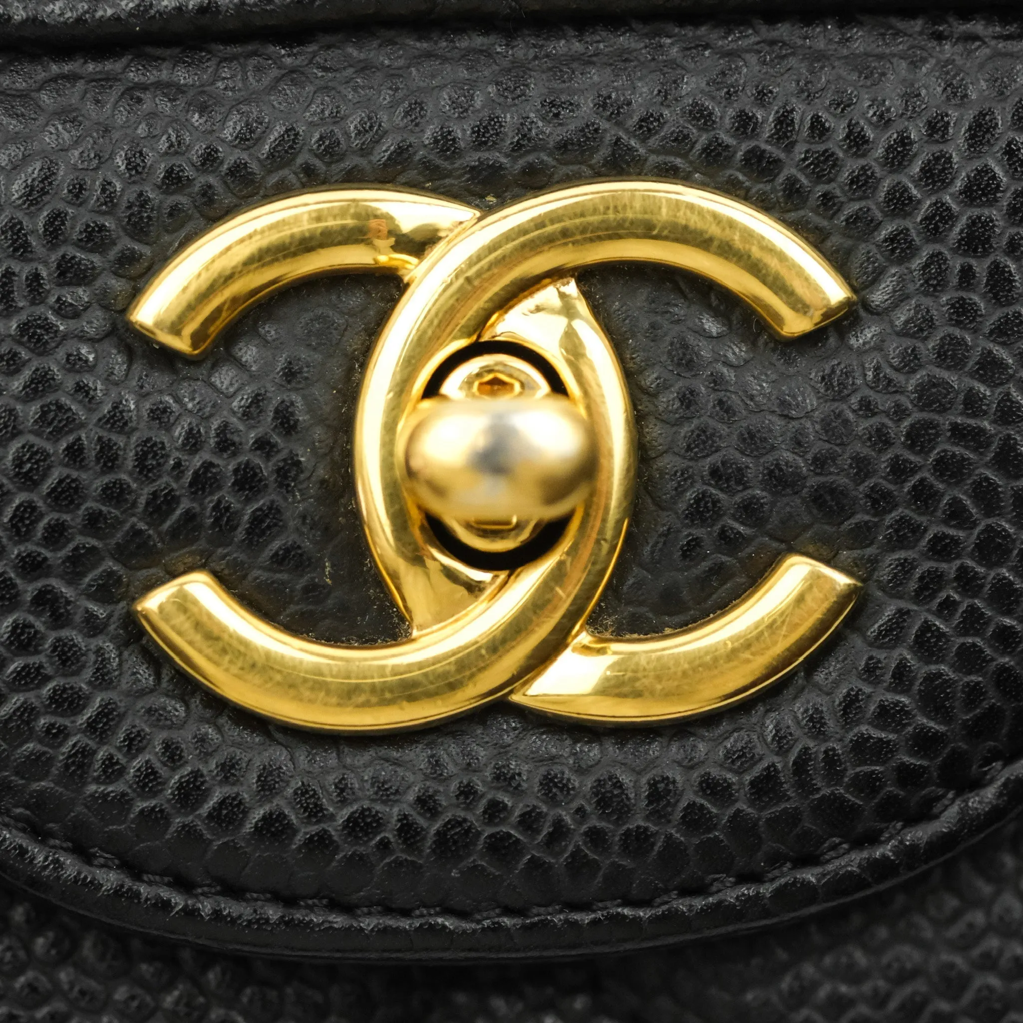 Chanel Quilted Single Flap Maxi Black Caviar Gold Hardware