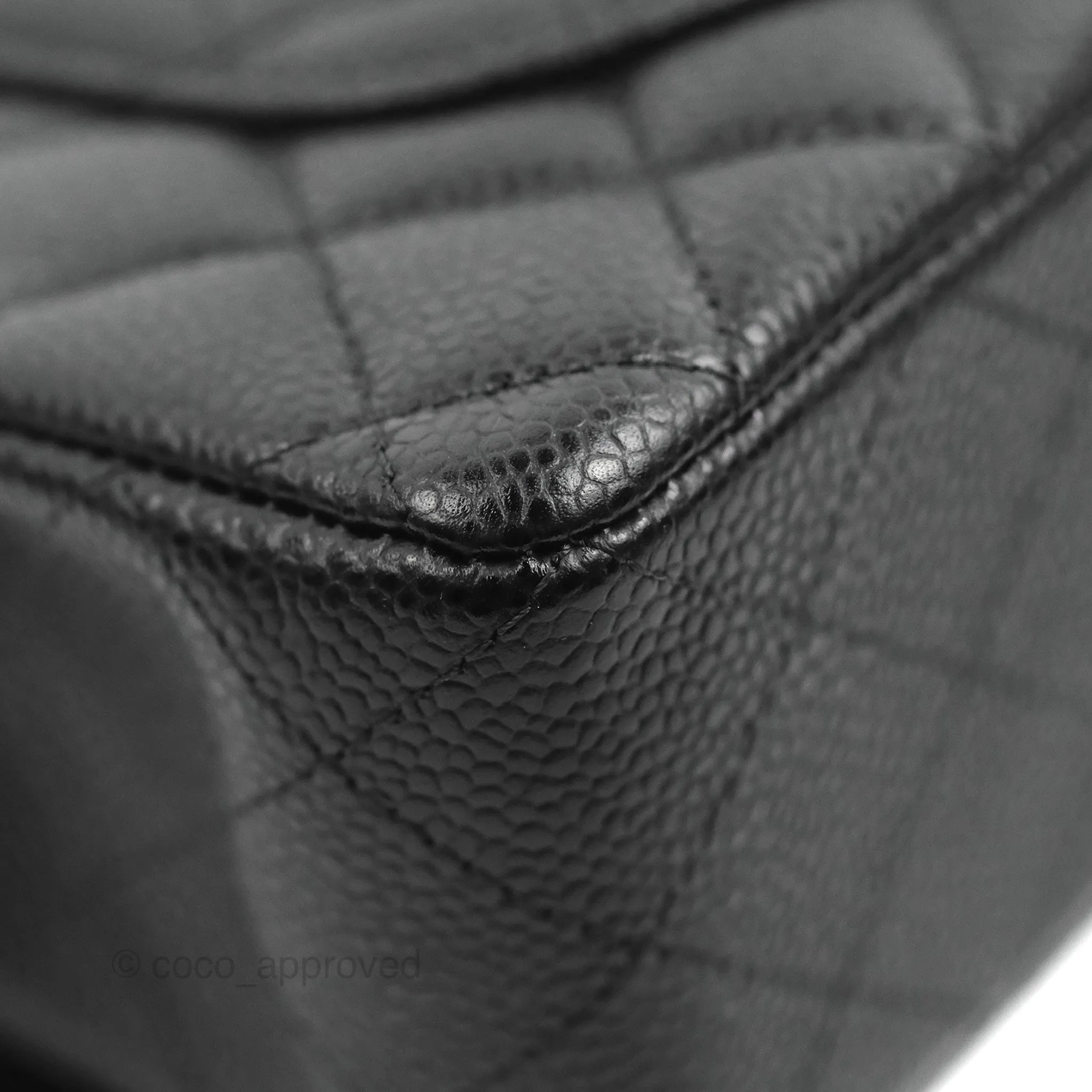 Chanel S/M Small Classic Quilted Flap Black Caviar Gold Hardware