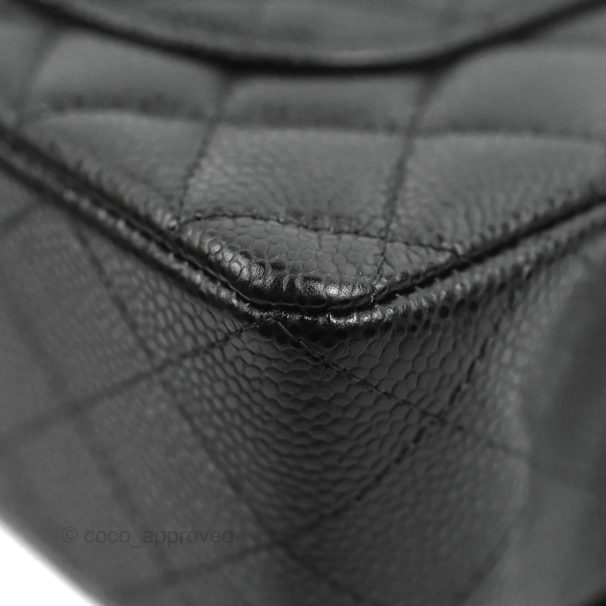 Chanel S/M Small Classic Quilted Flap Black Caviar Gold Hardware