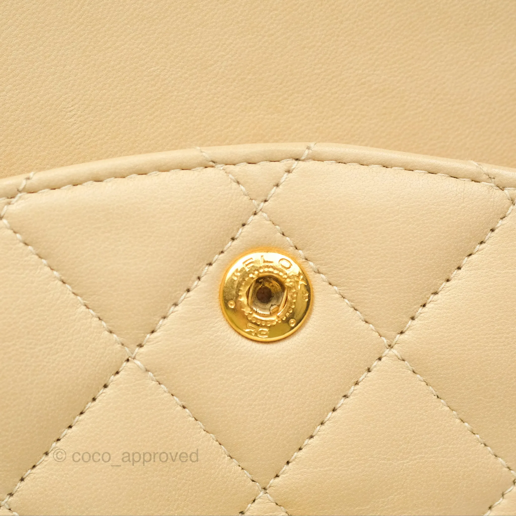 Chanel Vintage Medium Classic Flap Beige Lambskin 24K Gold Hardware