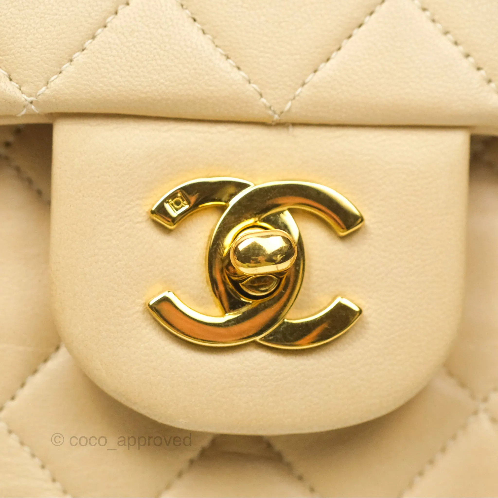 Chanel Vintage Medium Classic Flap Beige Lambskin 24K Gold Hardware