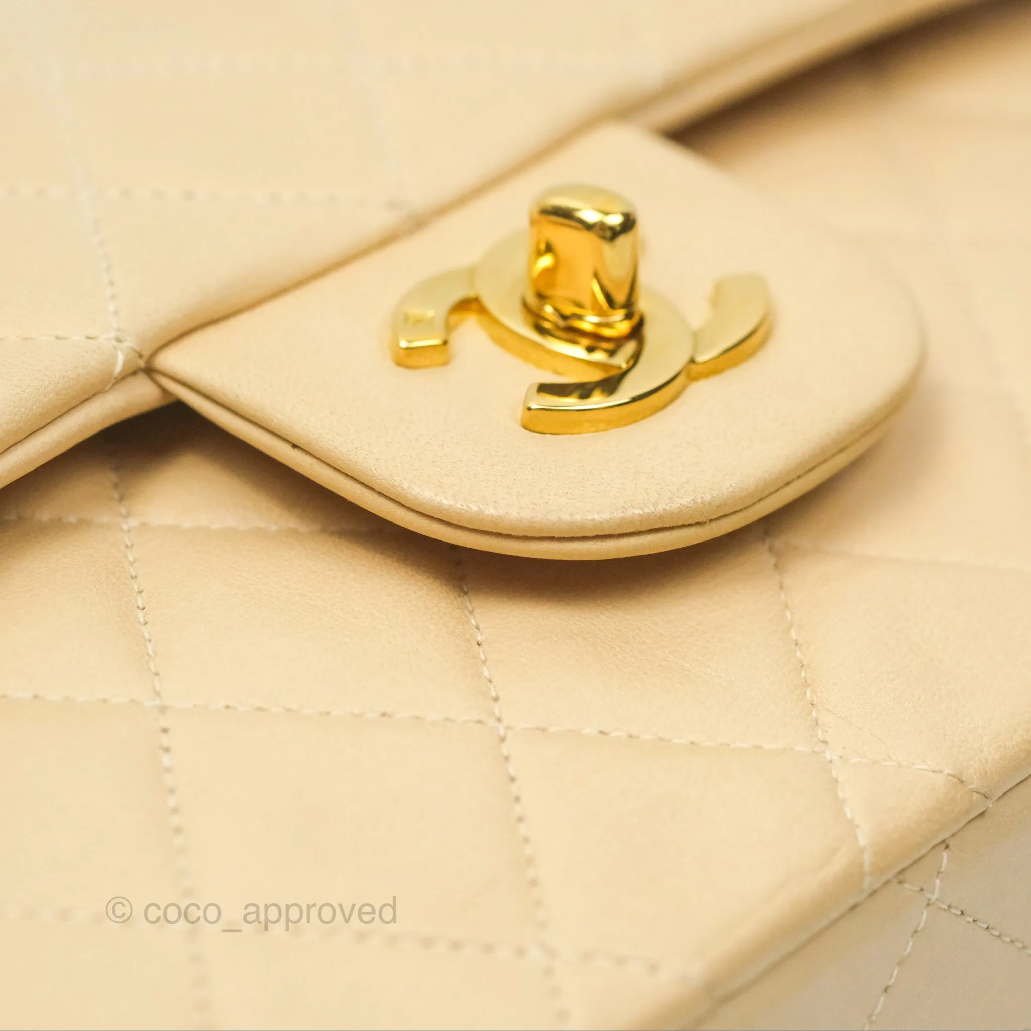 Chanel Vintage Medium Classic Flap Beige Lambskin 24K Gold Hardware