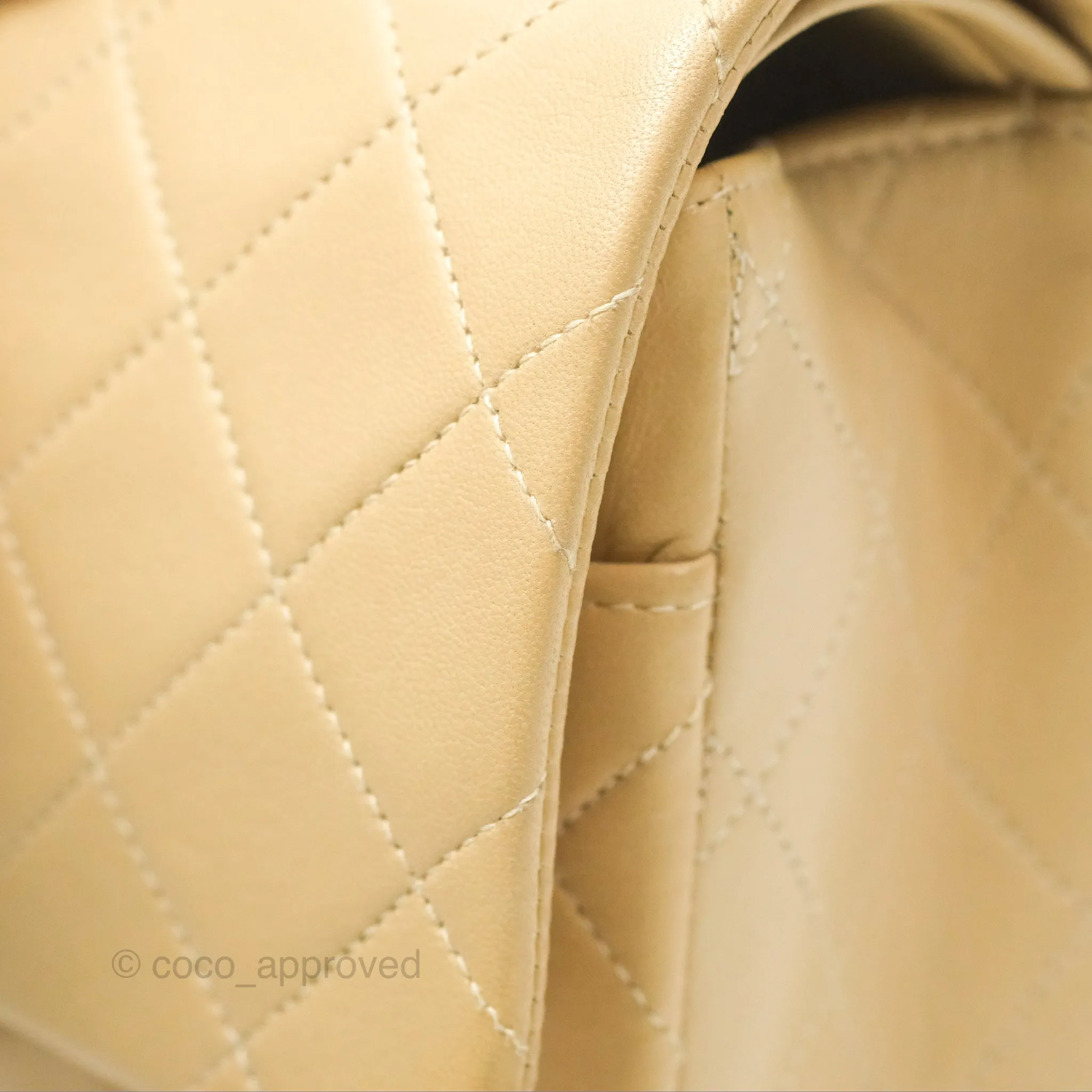 Chanel Vintage Medium Classic Flap Beige Lambskin 24K Gold Hardware
