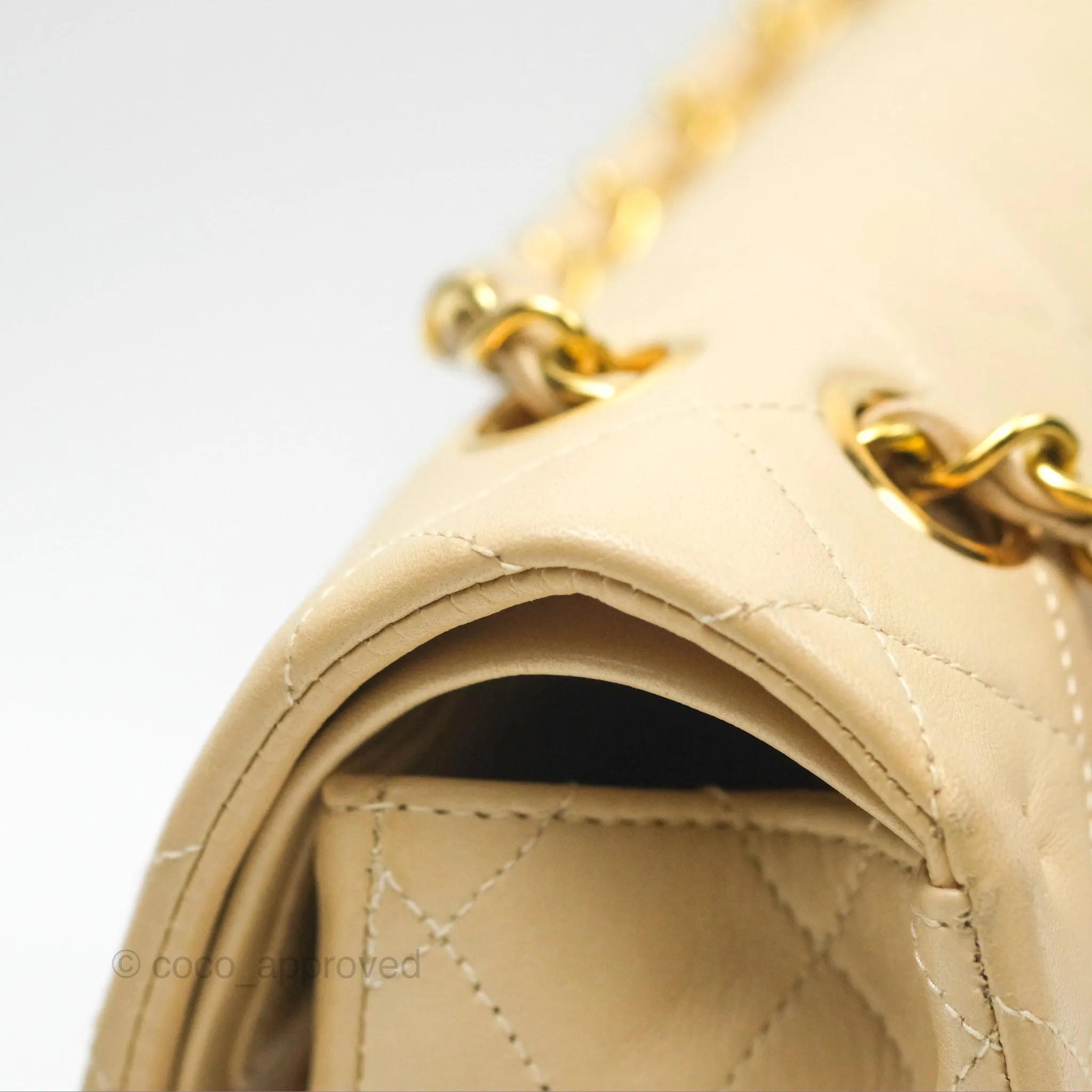 Chanel Vintage Medium Classic Flap Beige Lambskin 24K Gold Hardware