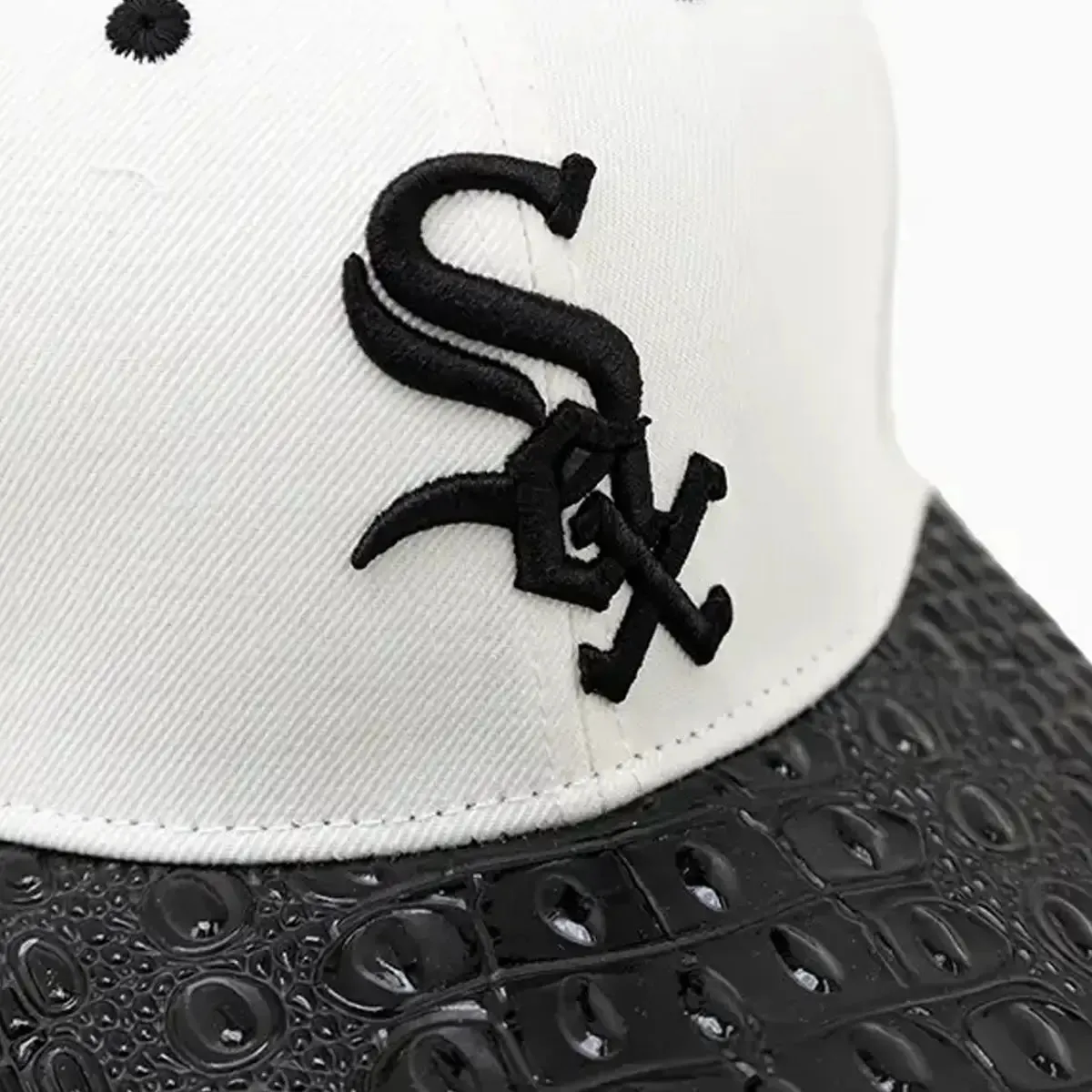 Chicago White Sox MLB Leather Visor Snapback Hat