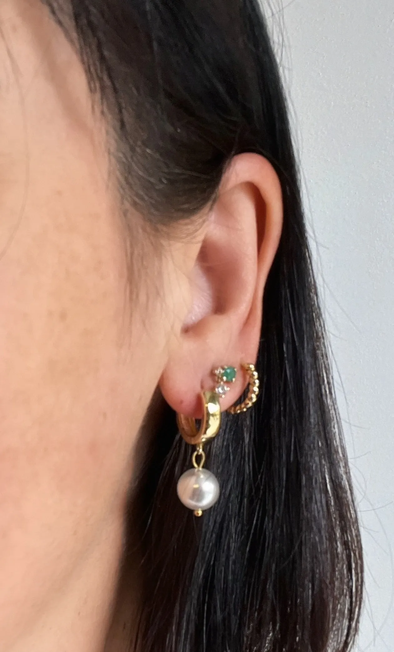 Chunky pearl Huggie hoop
