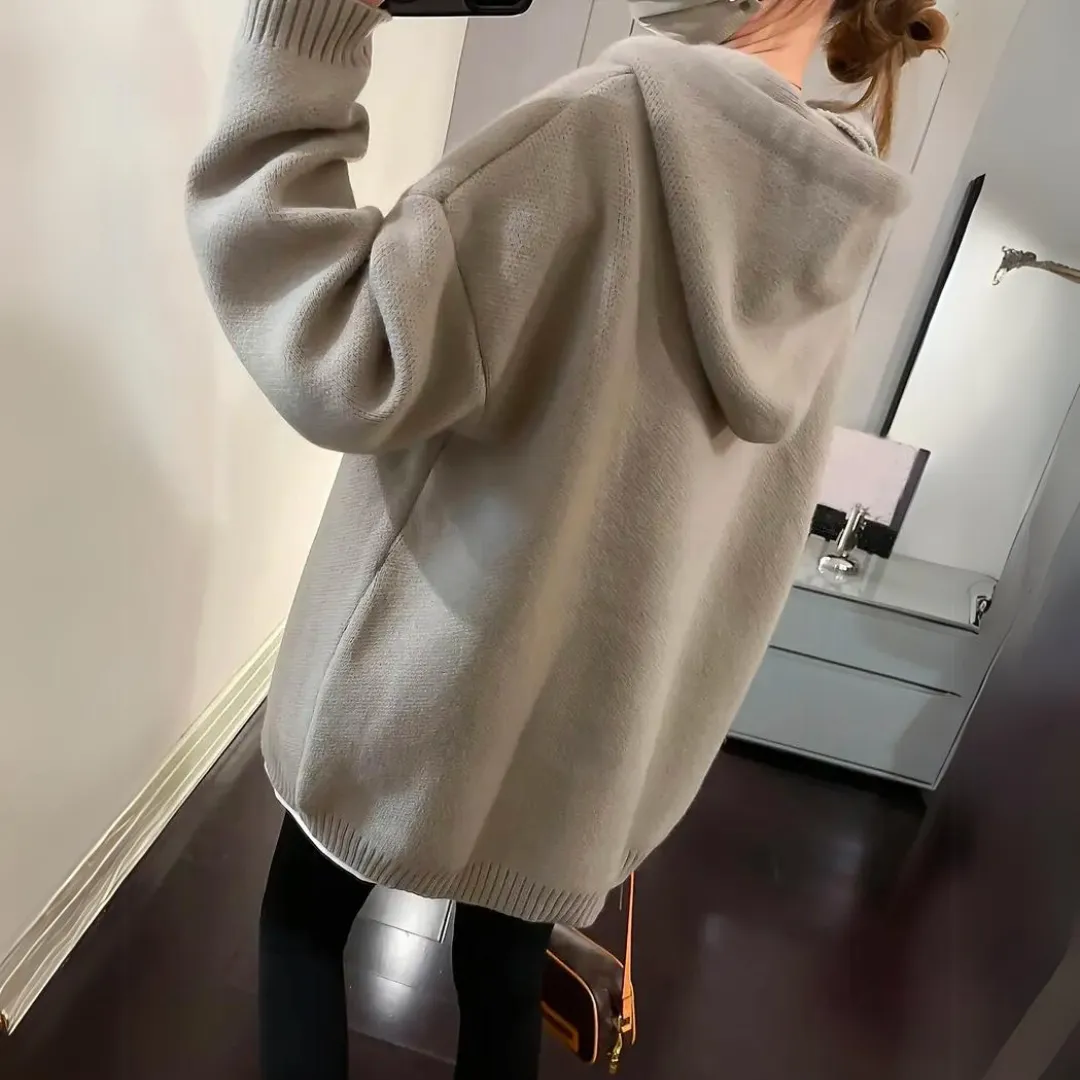 COZY OVERSIZED SMILEY KNIT HOODIE
