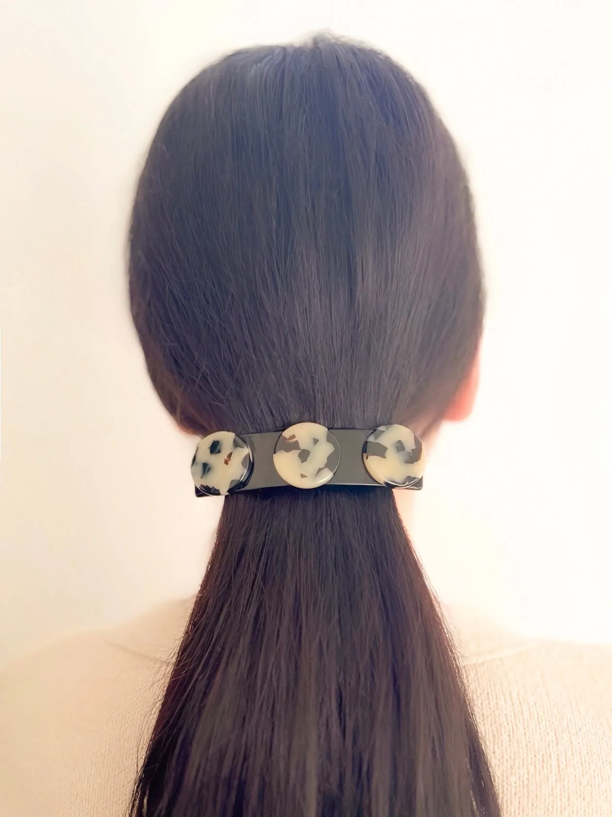 Eclair Light Tortoiseshell Hair Clip