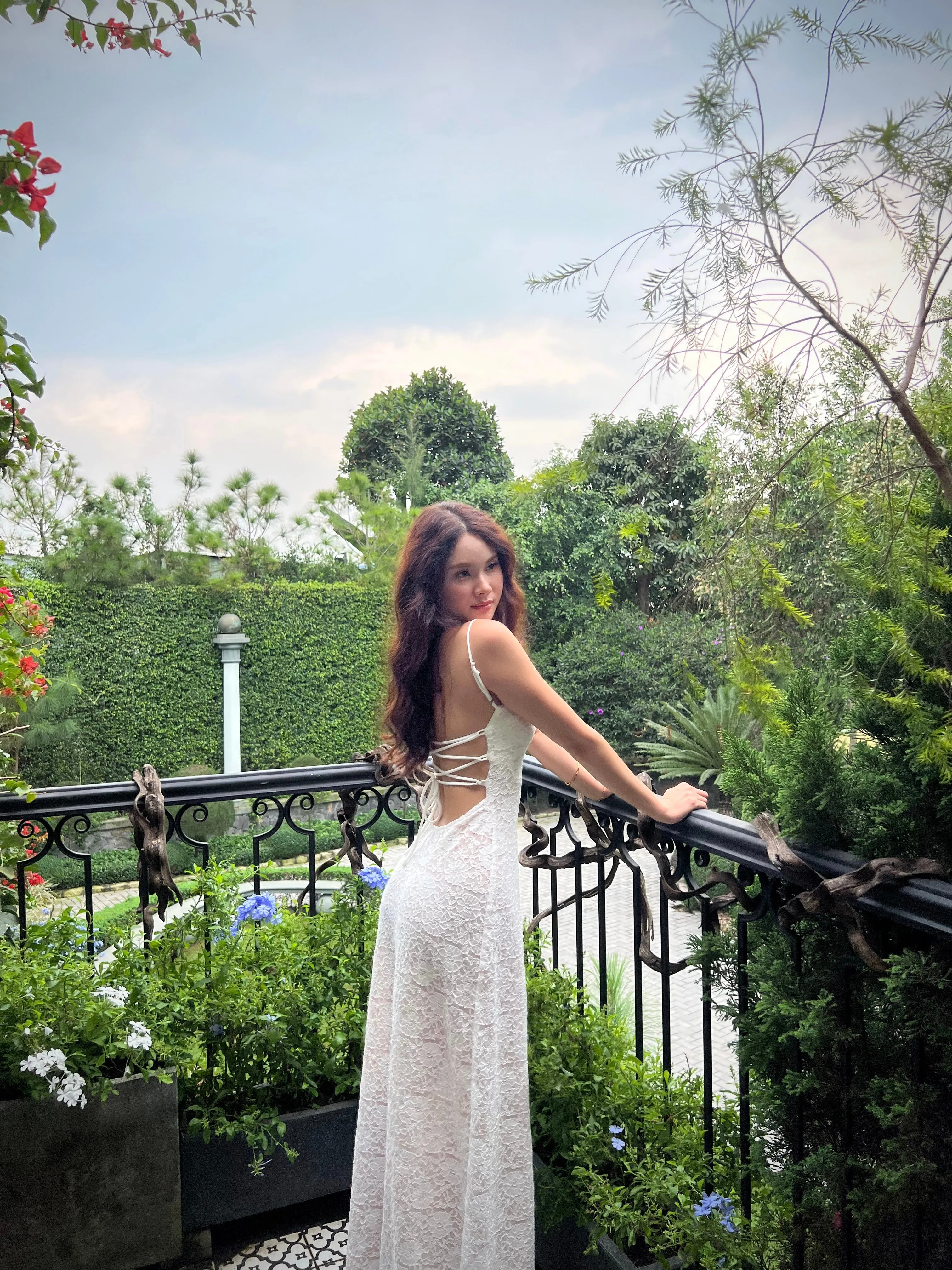 Elegant Lace Back Dress