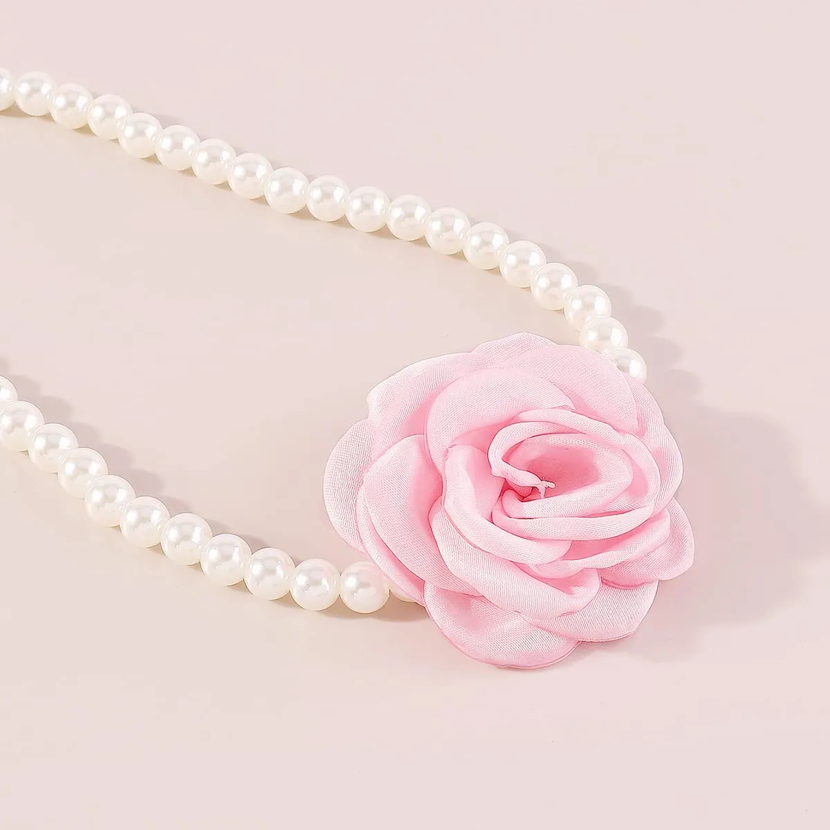 Elegant Pearl Floral Choker Necklace