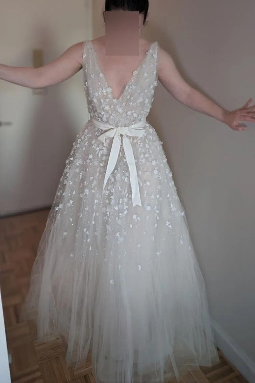 Elegant Plunging V Neckline