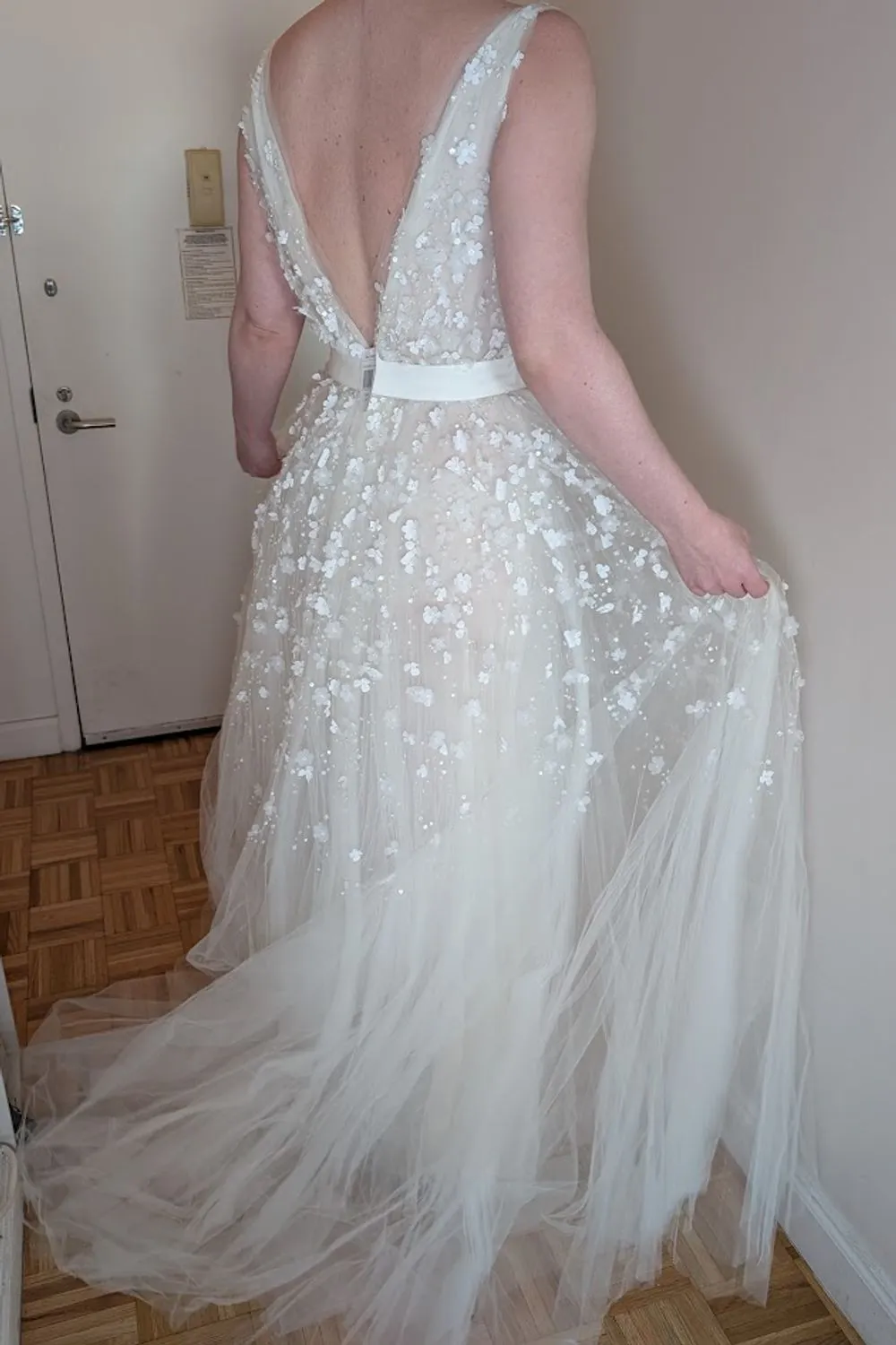 Elegant Plunging V Neckline