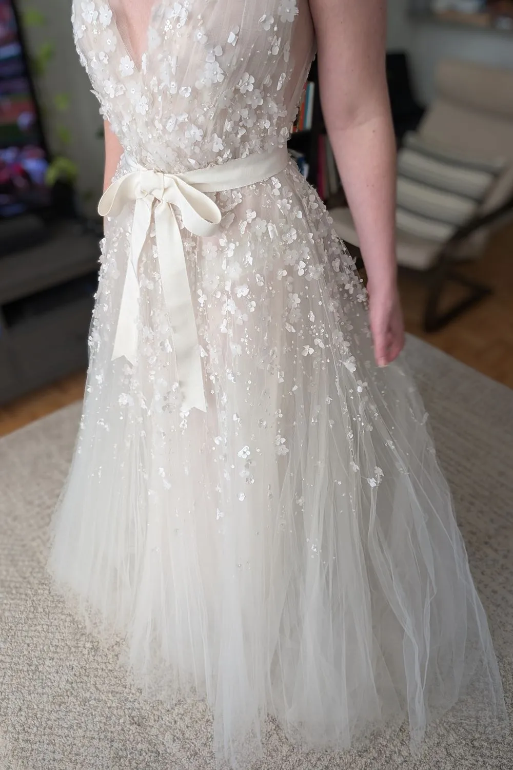 Elegant Plunging V Neckline