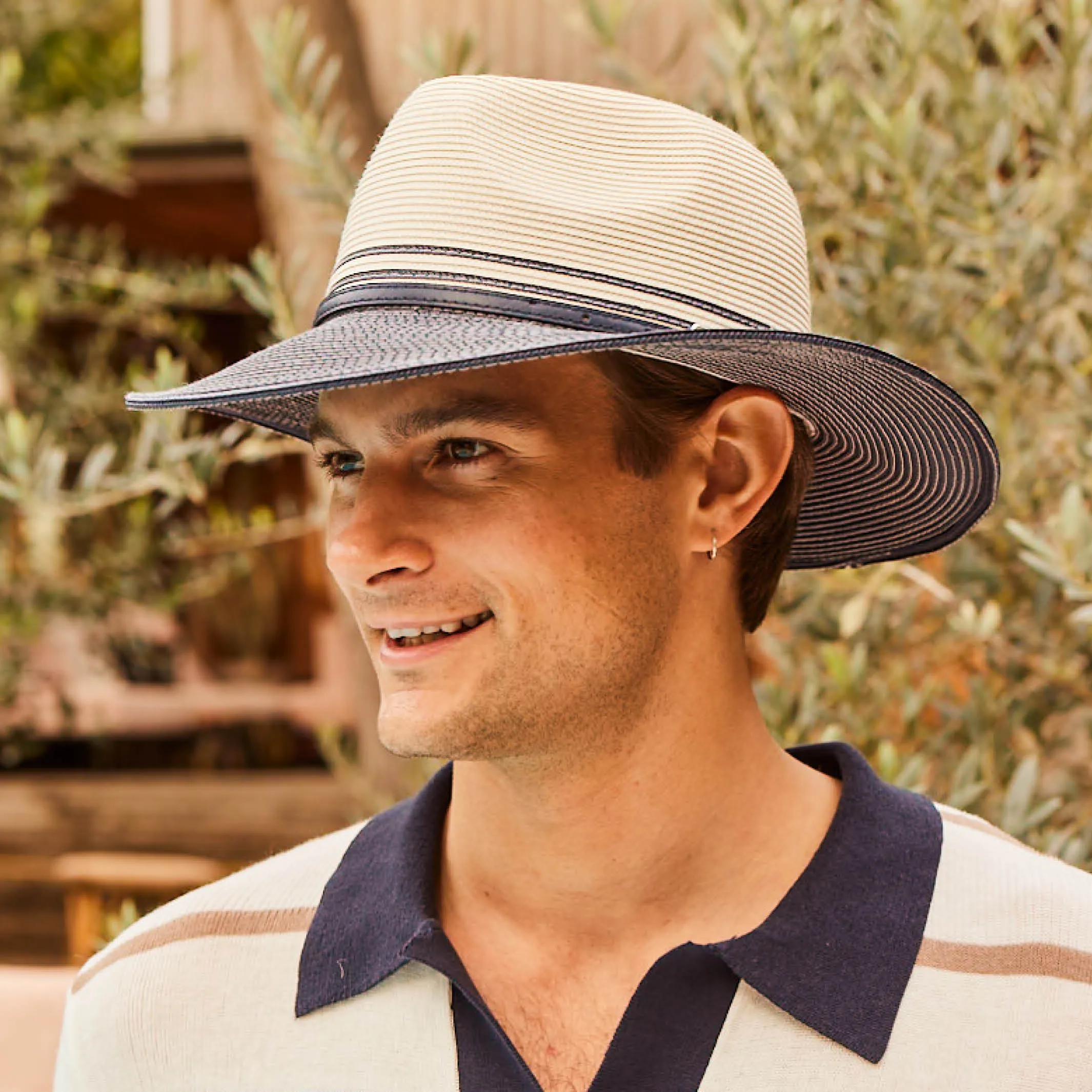 Heritage Town & Country Hat - Ivory/Navy
