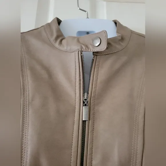 ✨️HP✨️Mo-Ka | Women's Tan Faux Leather Moto Jacket (SIZE S)
