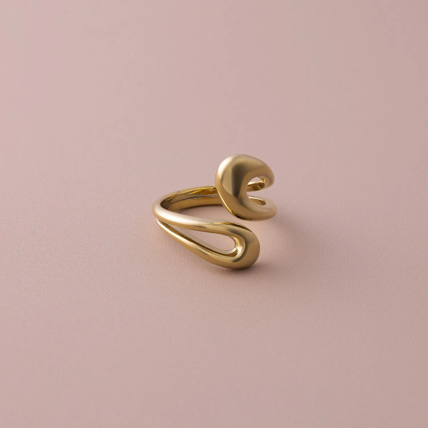 Isaria Ring