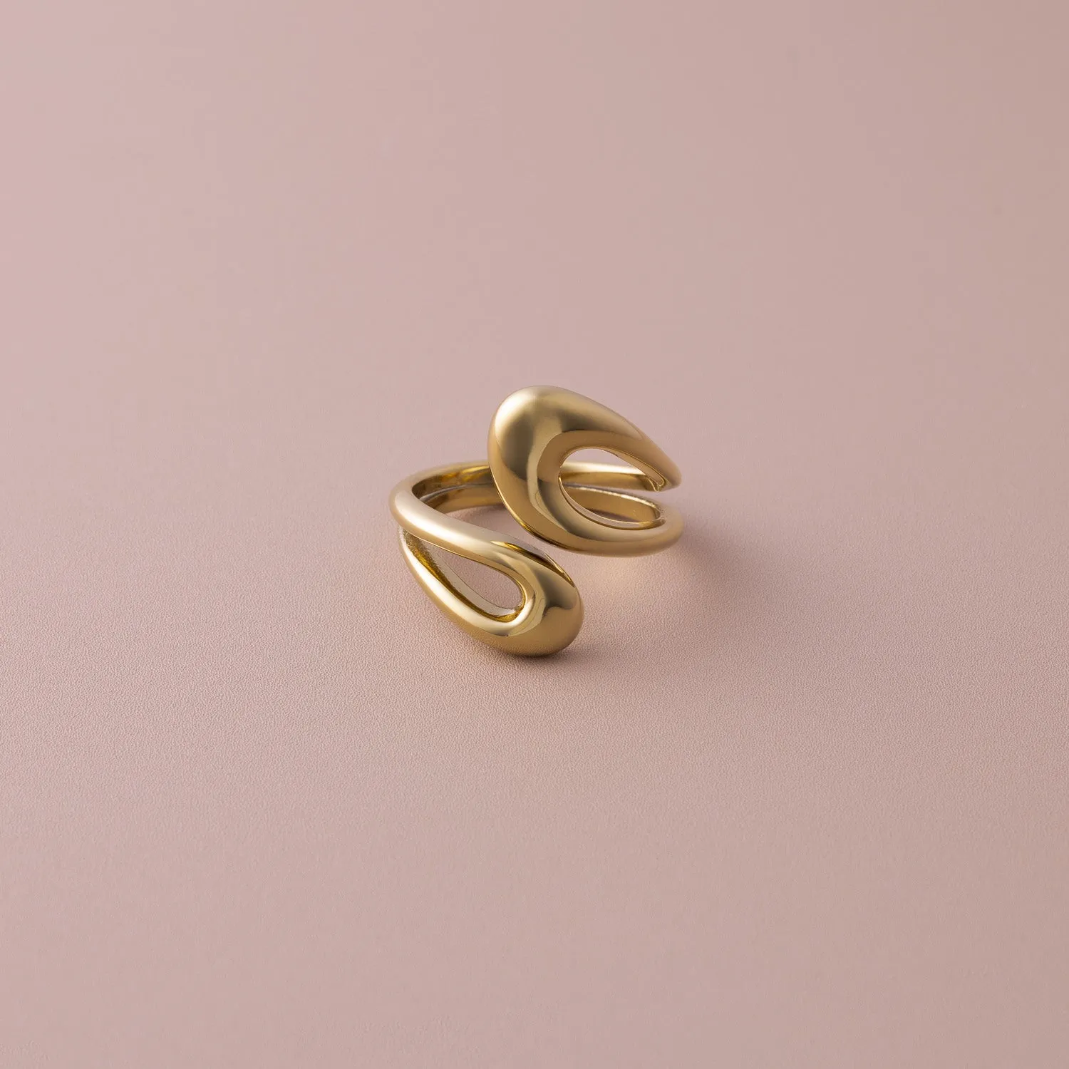 Isaria Ring