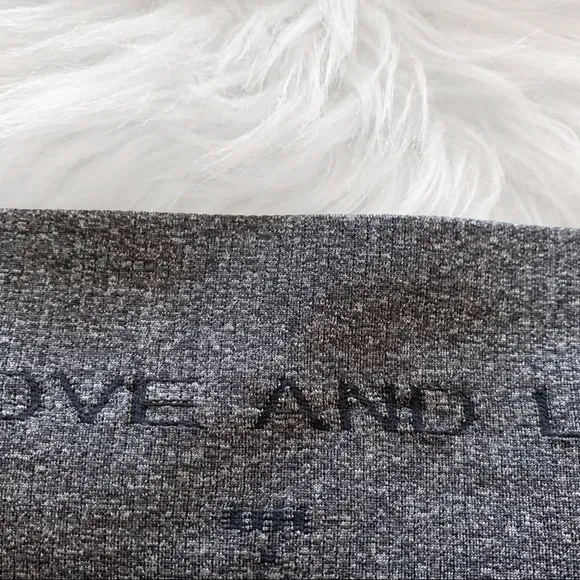 Lululemon Boulevard Bliss Skirt Grey Size: Medium 8-10
