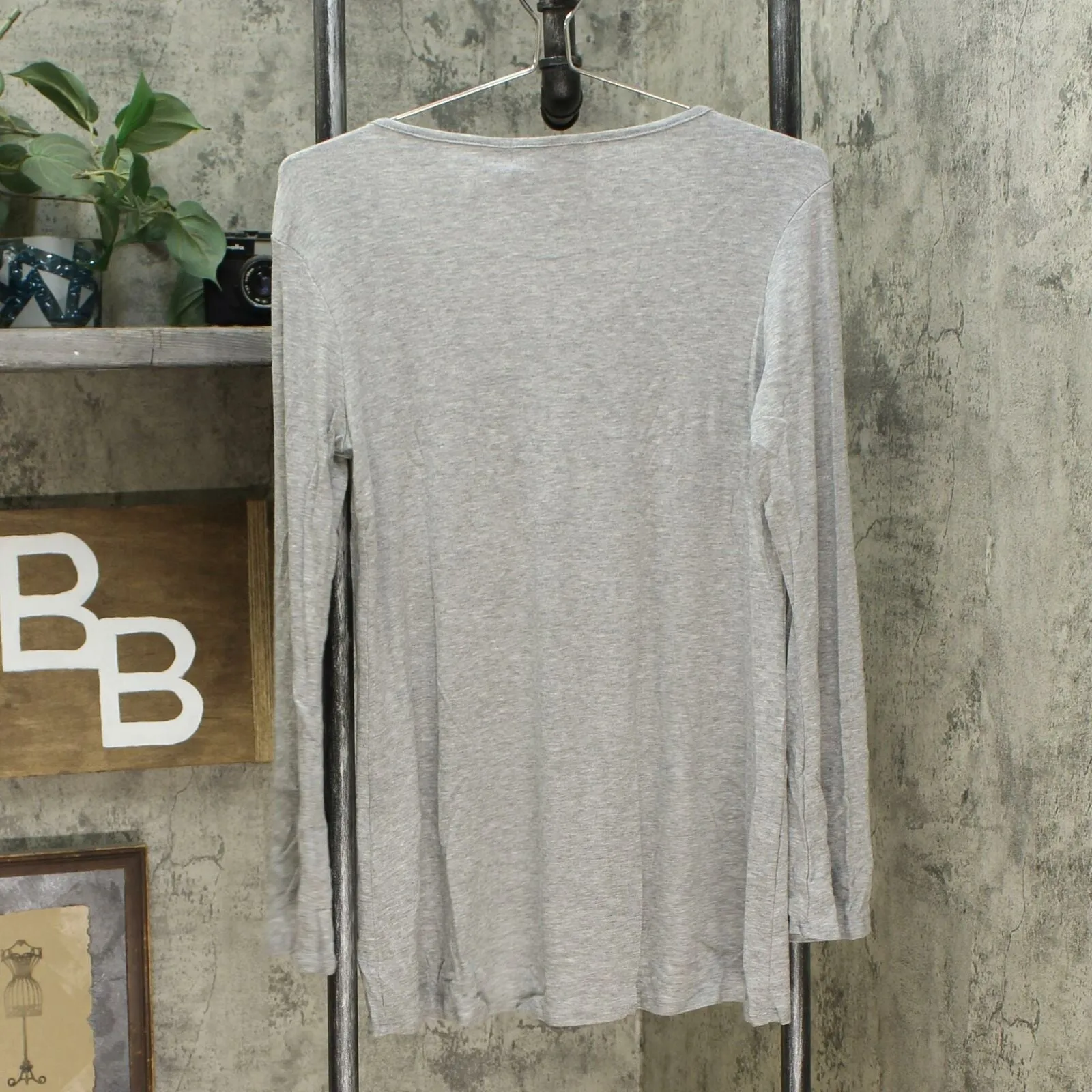 Made by Johnny Women's Stretch V Neck Long Sleeve Top Gray Medium