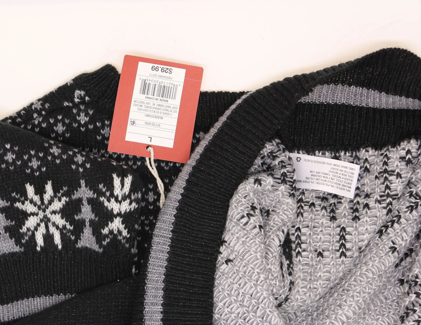 Mossimo Women's Reindeer Pattern Pullover Sweater Black Large