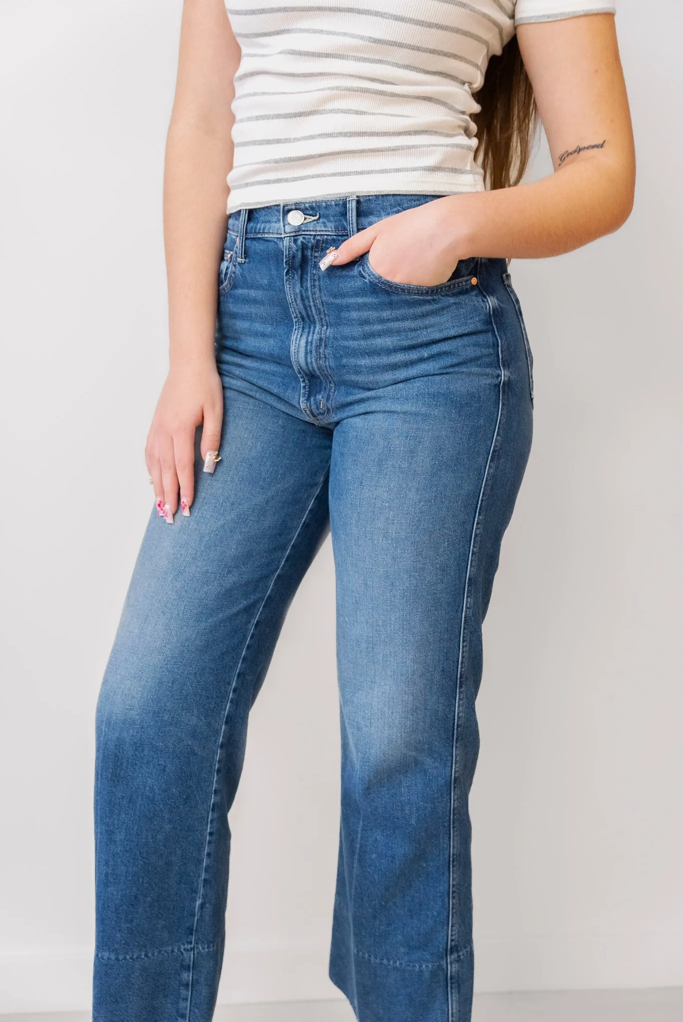 MOTHER Maven Wide Hem Ankle Jean