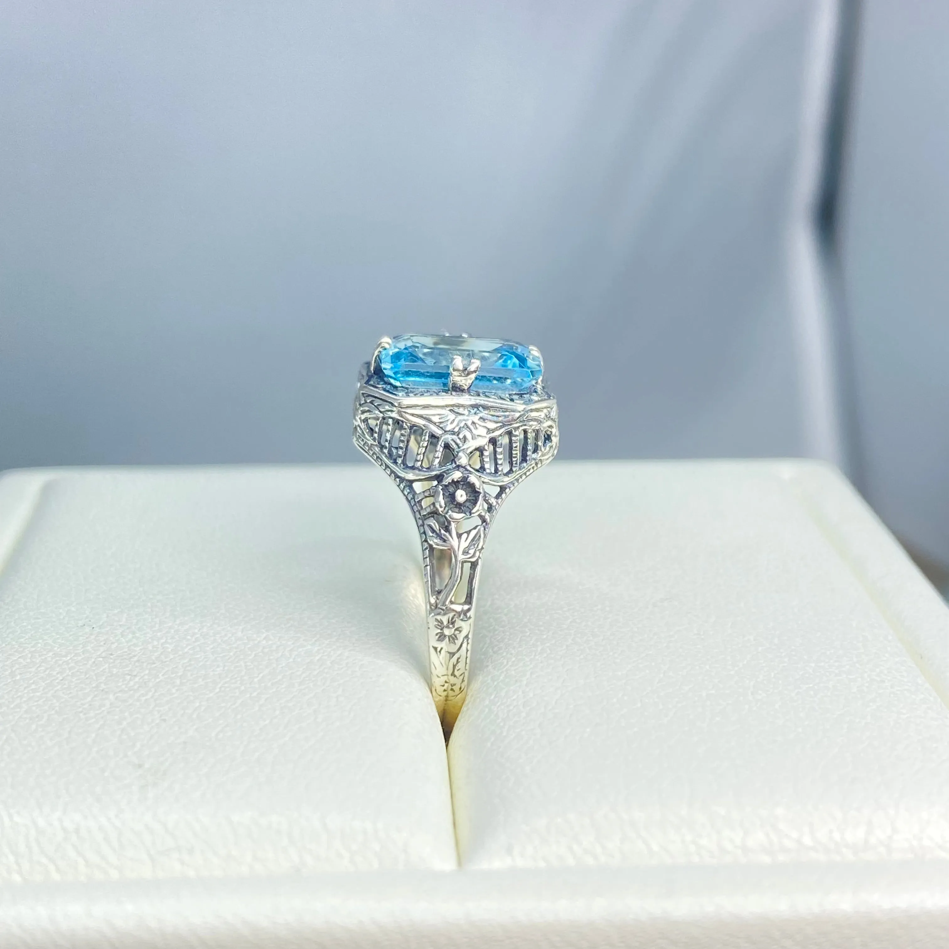 Natural Blue Topaz Ring, Edwardian Jewelry #D148