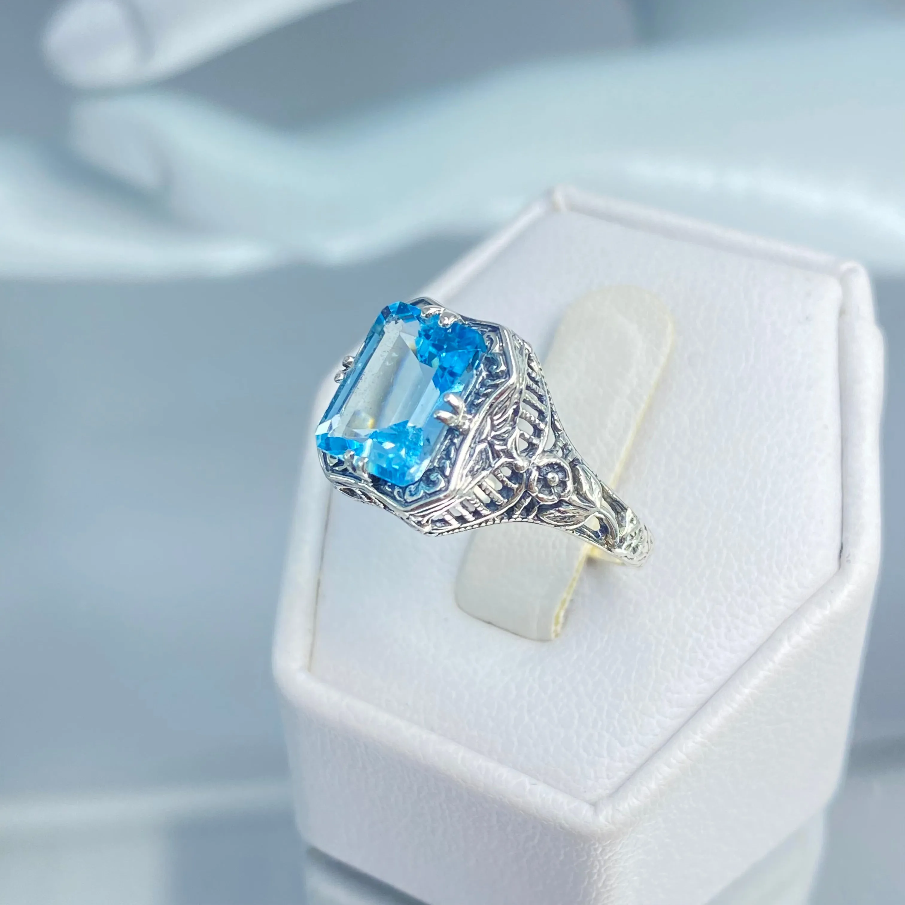 Natural Blue Topaz Ring, Edwardian Jewelry #D148
