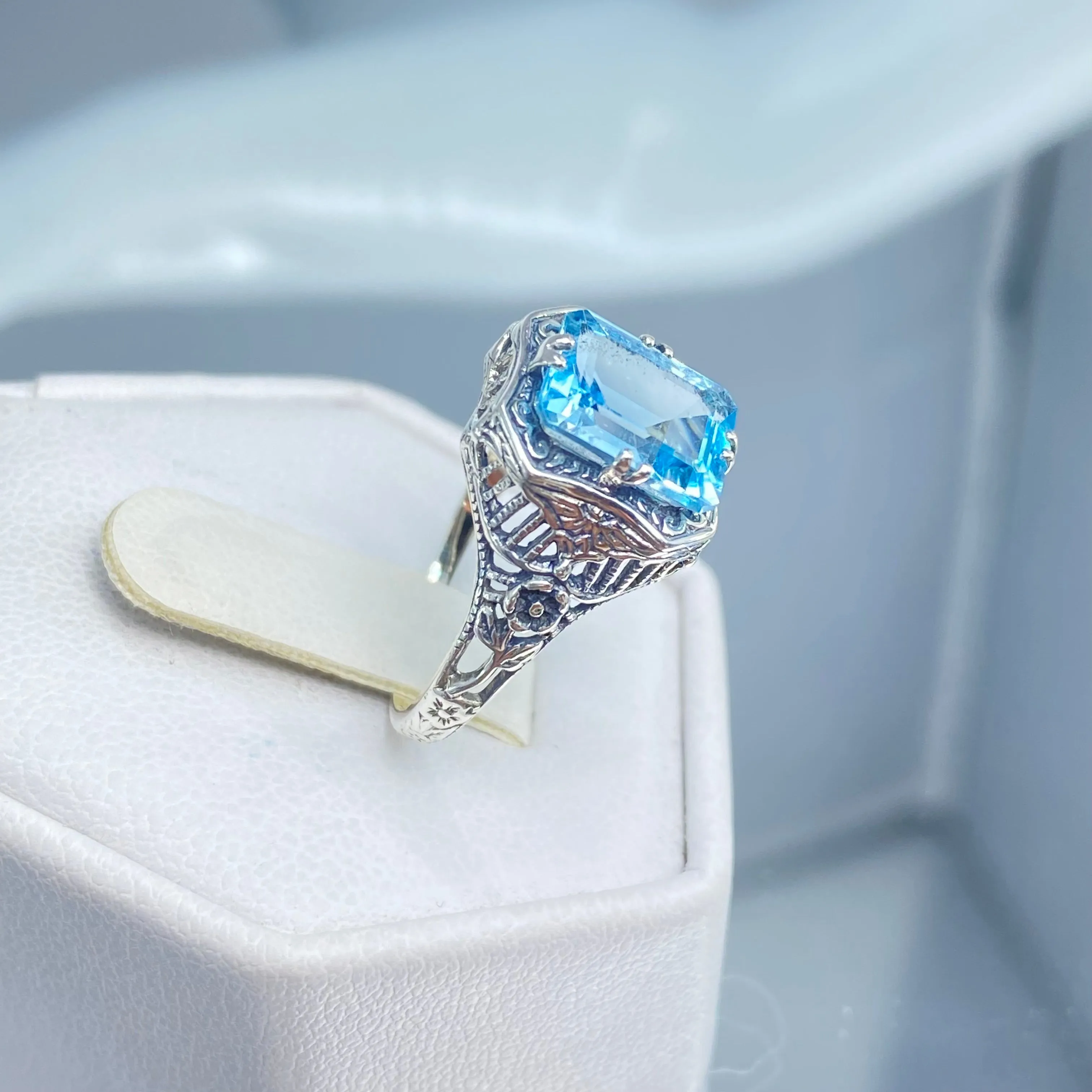 Natural Blue Topaz Ring, Edwardian Jewelry #D148