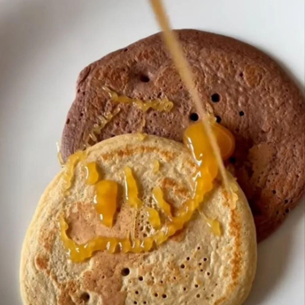 QNT Protein Pancake Low Sugar 500g (per 30g scoop: 11g protein, 13g carbs, 3.9g fat)