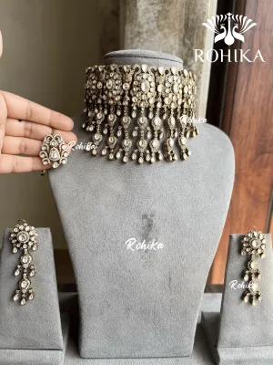 Radhika victorian necklace set - white
