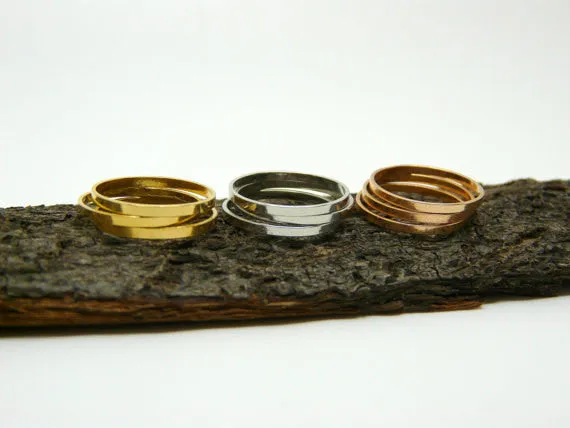 Set of 9 Rings – Gold, Silver & Rose Gold Mix