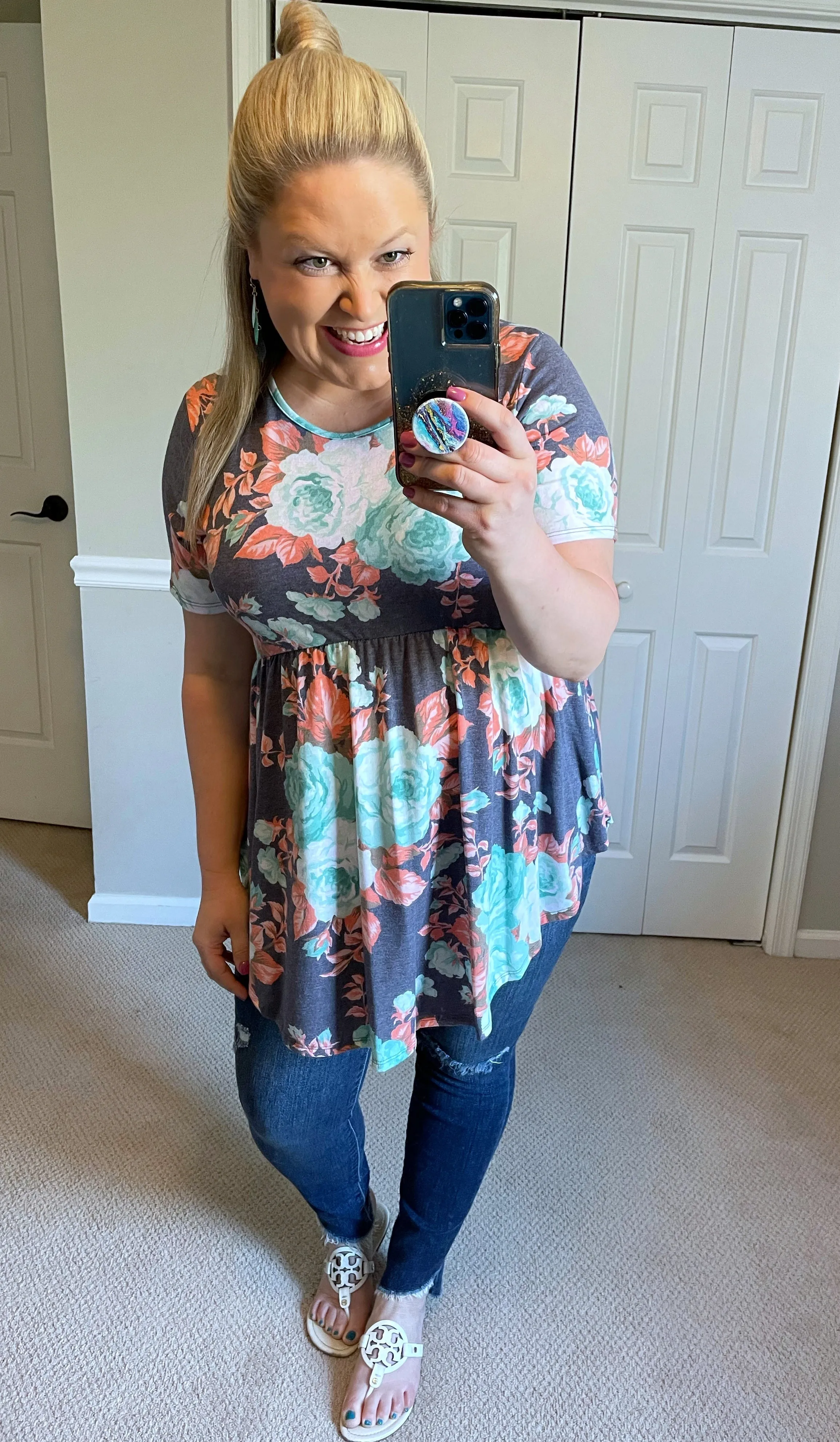 Short-Sleeved Spring Floral Babydoll Top in Denim