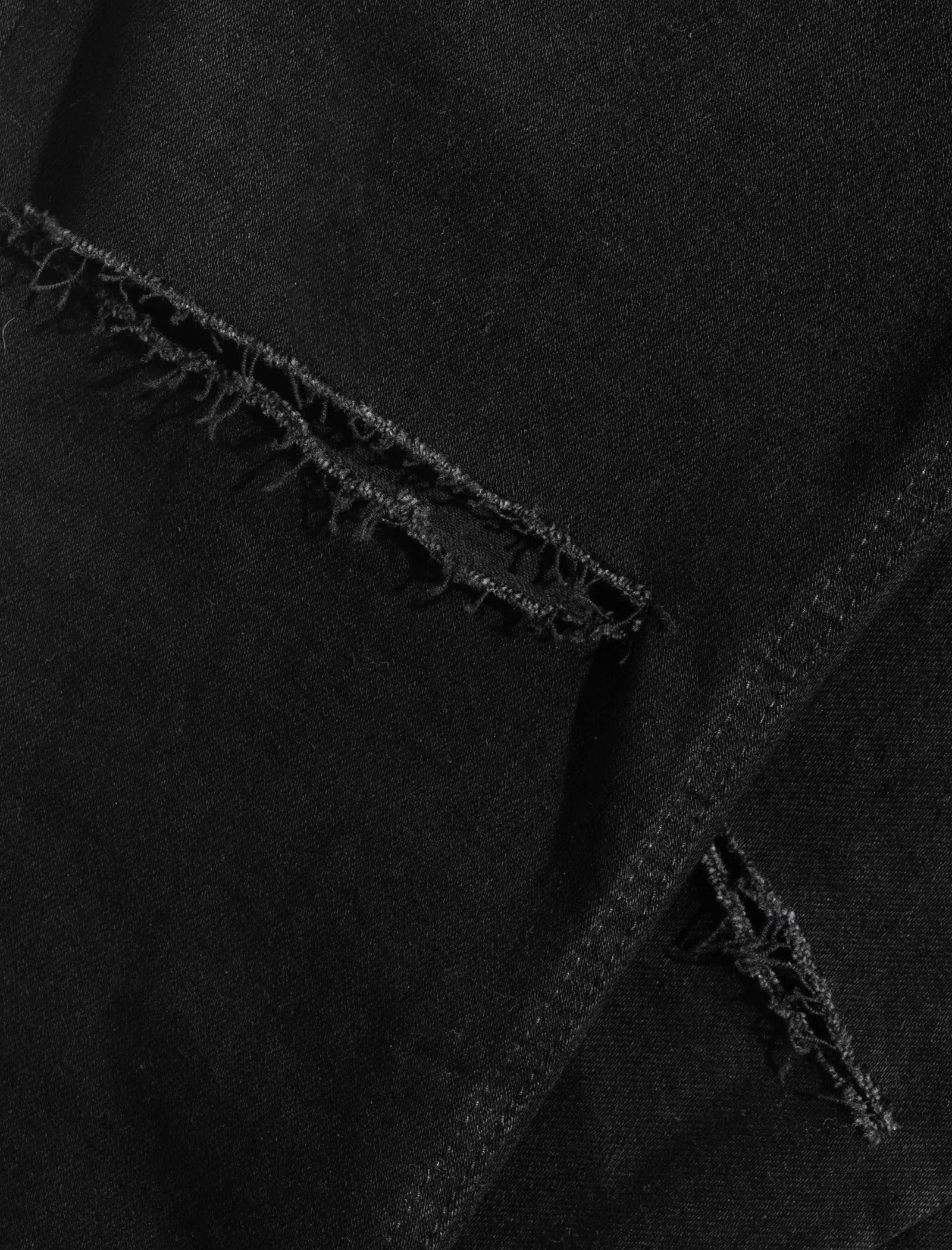 SLASHED DENIM