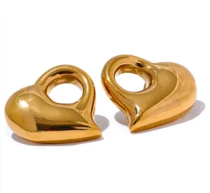 Tina Love Earring