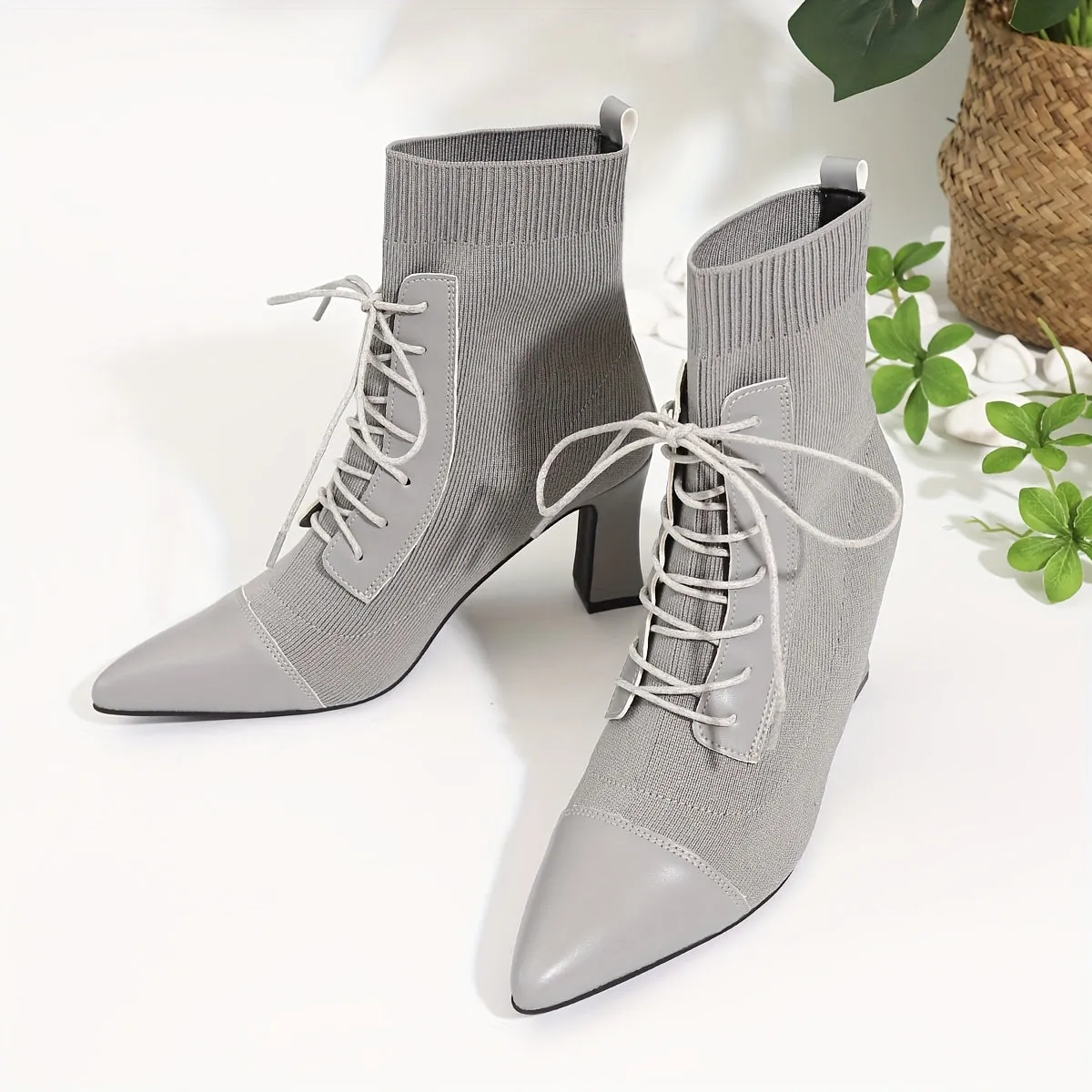 VougeVamp Fashionable Grey Ankle Boots – Pointed Toe & Chunky Heel Winter Boots