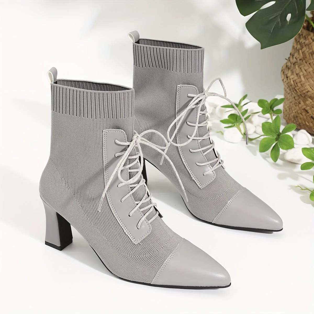 VougeVamp Fashionable Grey Ankle Boots – Pointed Toe & Chunky Heel Winter Boots