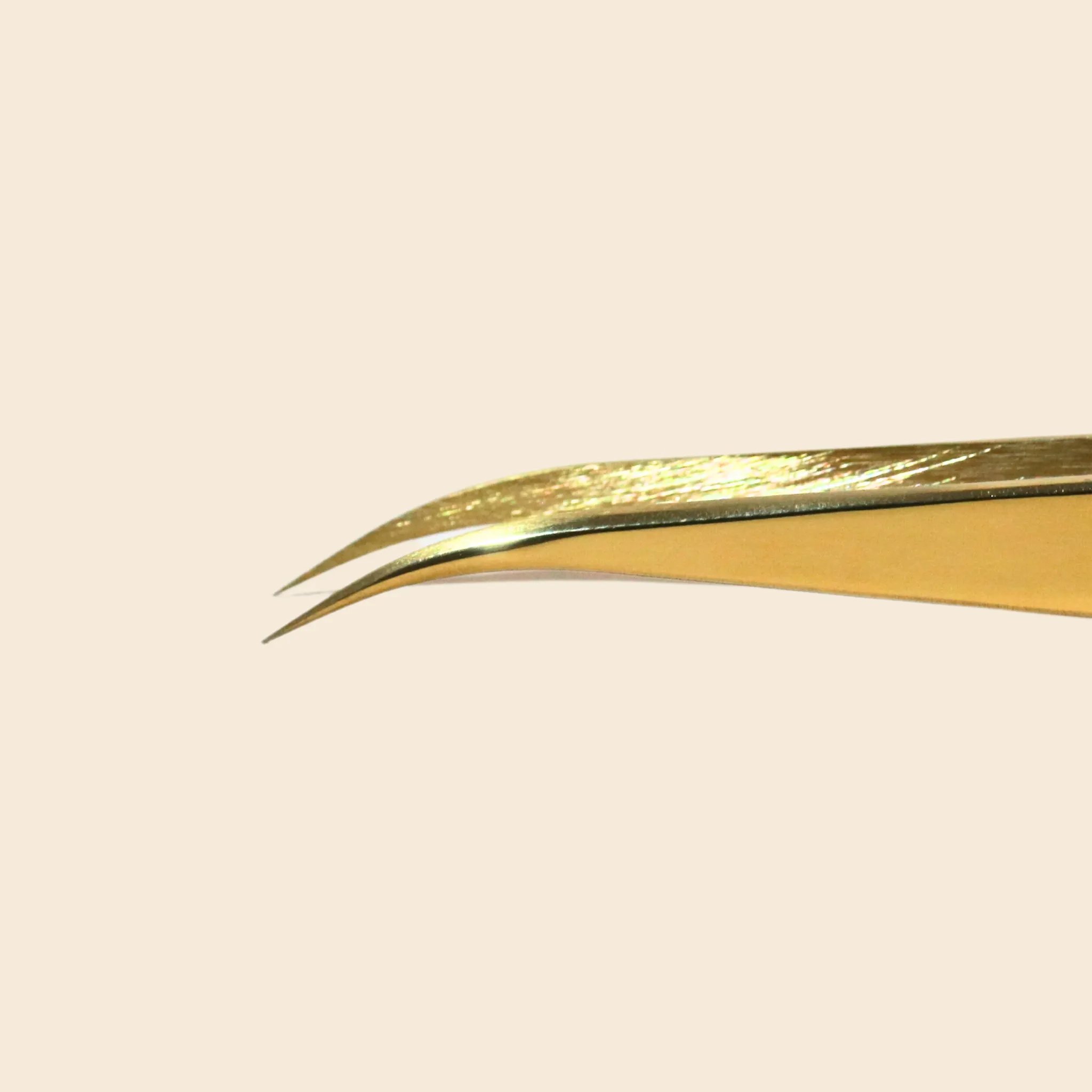 Wavy J Curve Classic   Volume Tweezers - Model #106