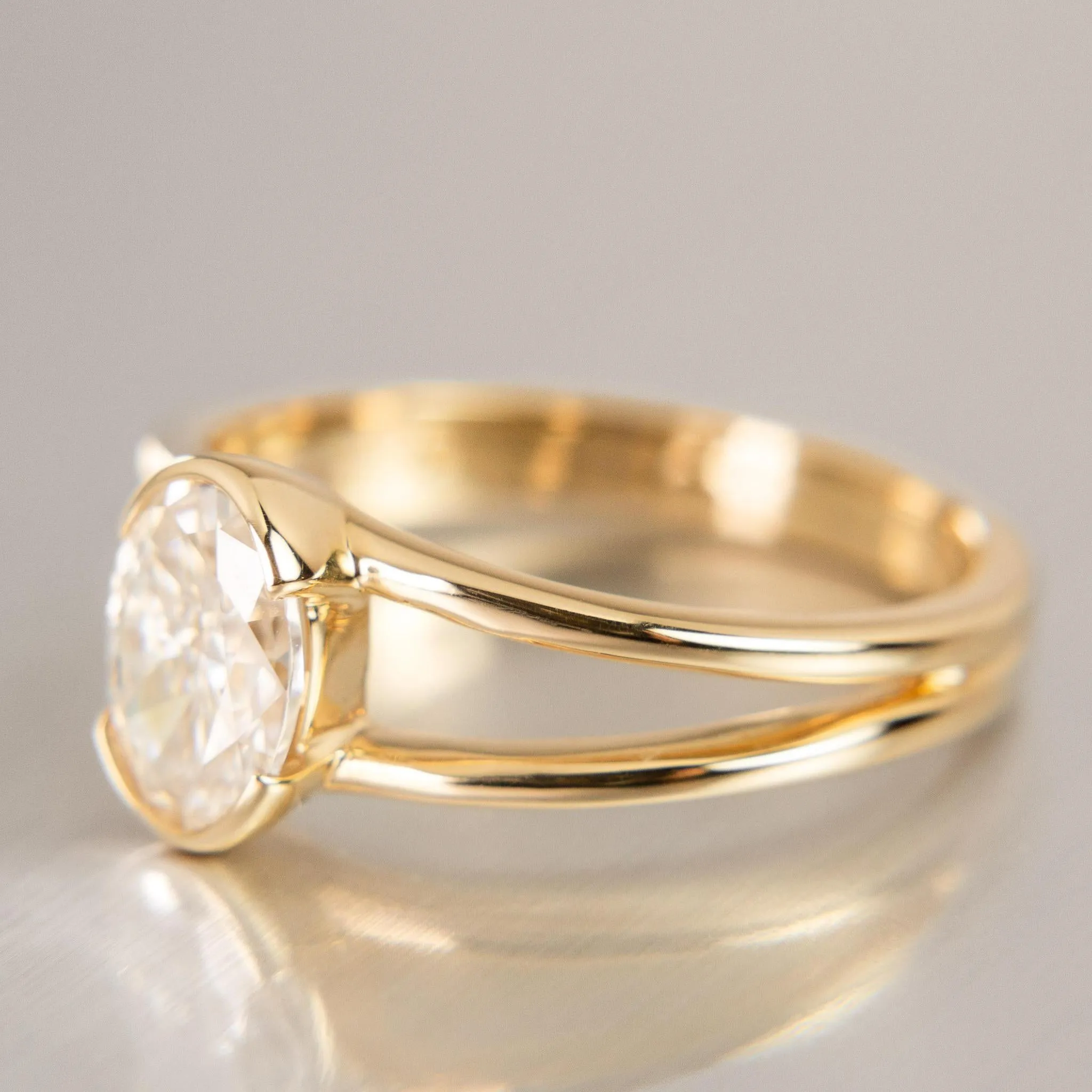 Willow Ring with Moissanite