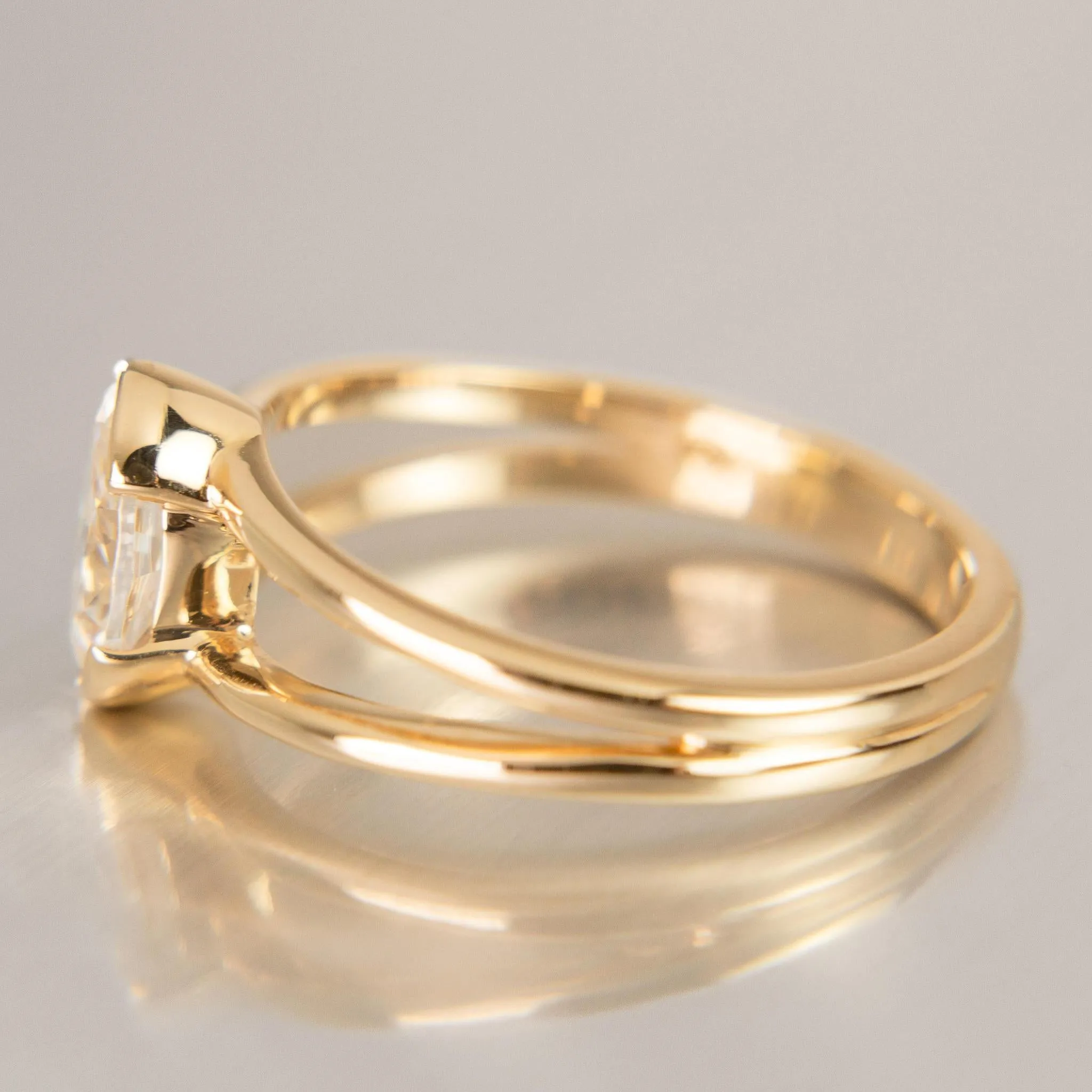 Willow Ring with Moissanite
