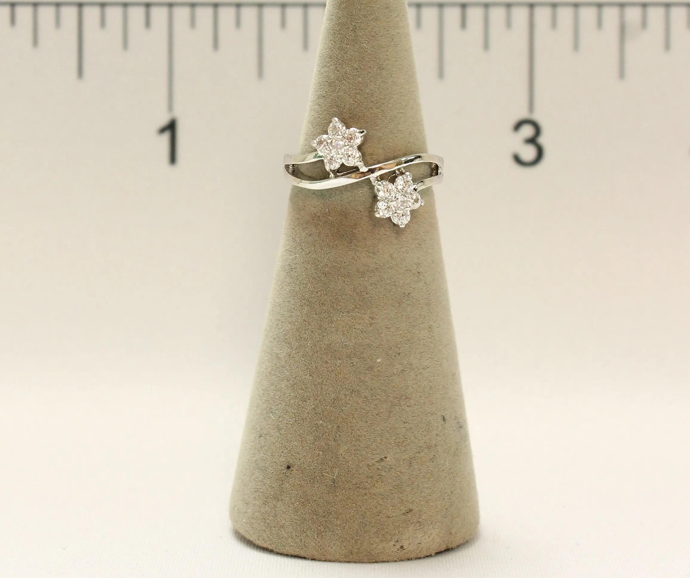 Women's Rhodium Plated Dress Ring Double CZ Stars Wrap Around 112